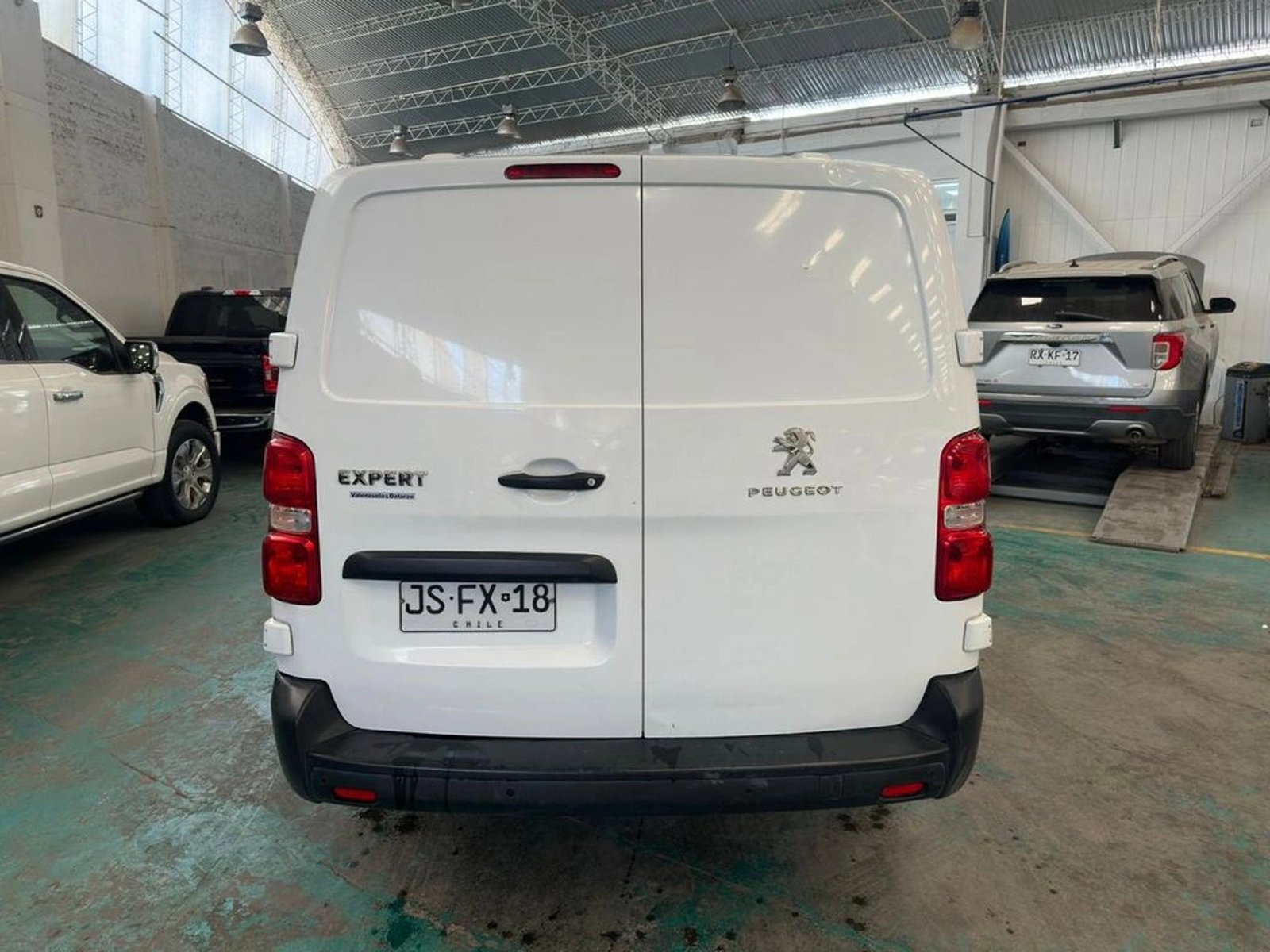 Peugeot EXPERT MCA L3 BlueHdi 145 2017 - Foto 5 de 11