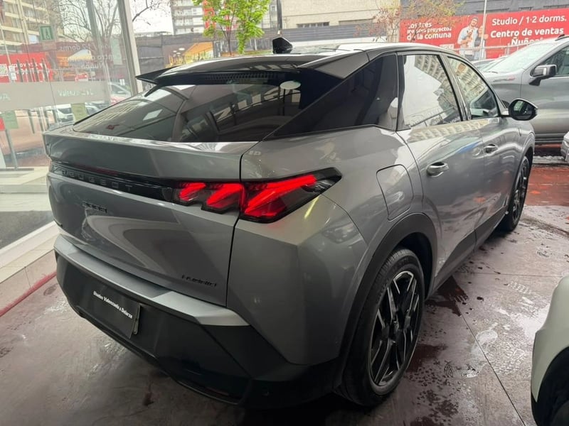 Peugeot 3008 GT 1.2 AUT 2025 - Imagen 3 de 11