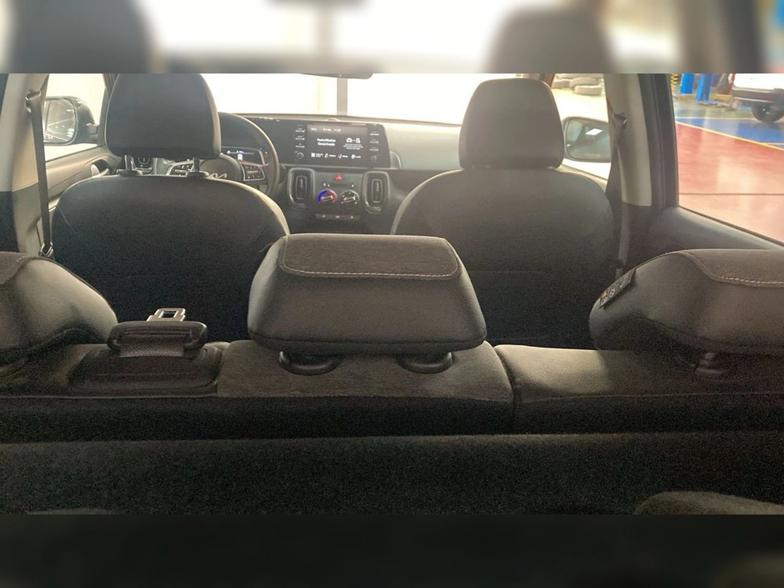 Kia SONET 1.5 AUT 2024 - Imagen 8 de 11