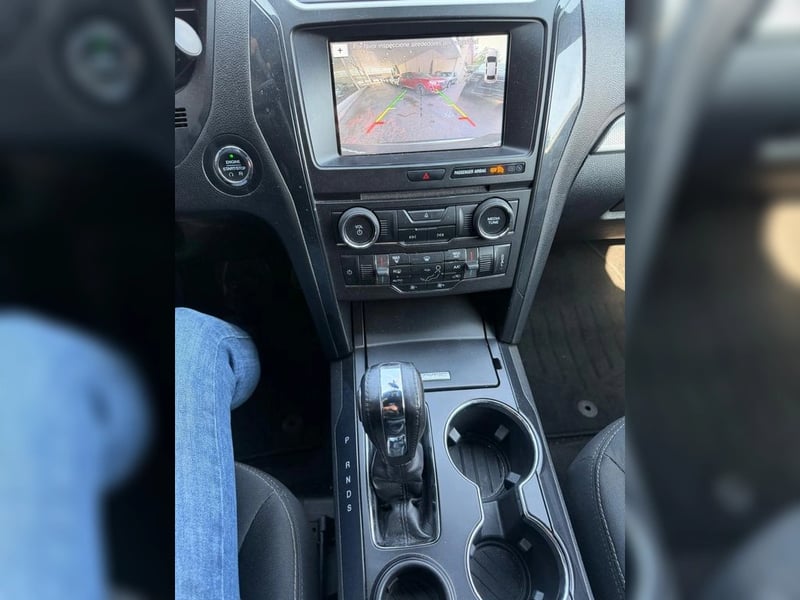 Ford EXPLORER XLT 3.5 4x2 3R. 2018 - Imagen 10 de 13