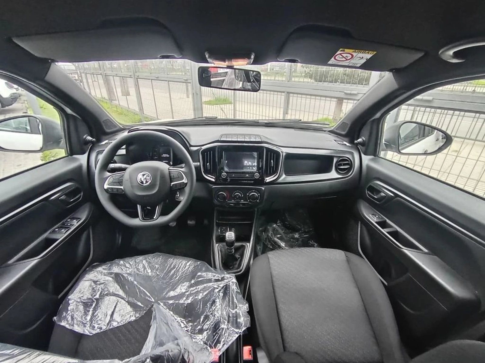 RAM 700 SLT DC 1.3 2026 - Imagen 9 de 11