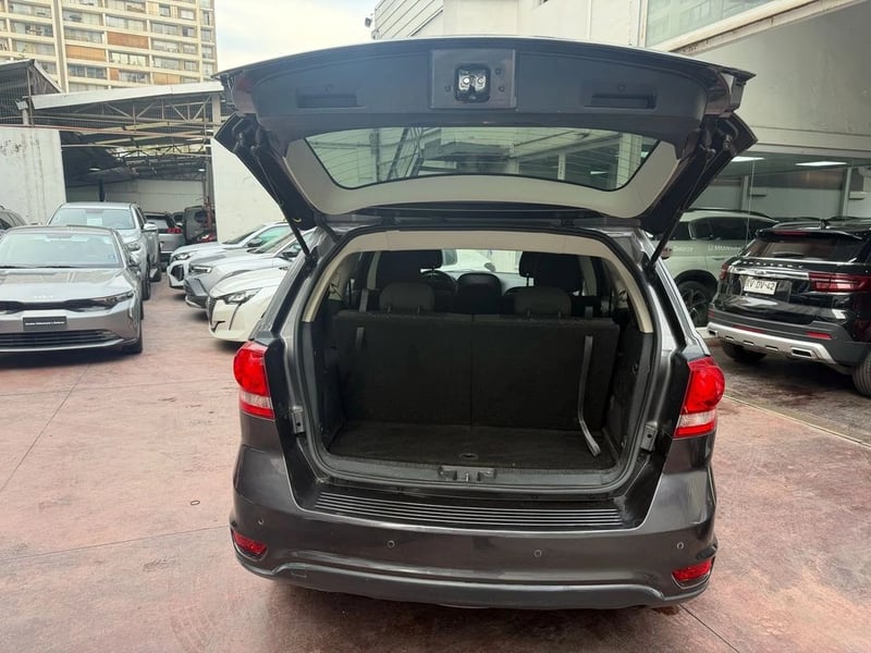 Dodge JOURNEY SE 2.4L AT 2019 - Imagen 6 de 11