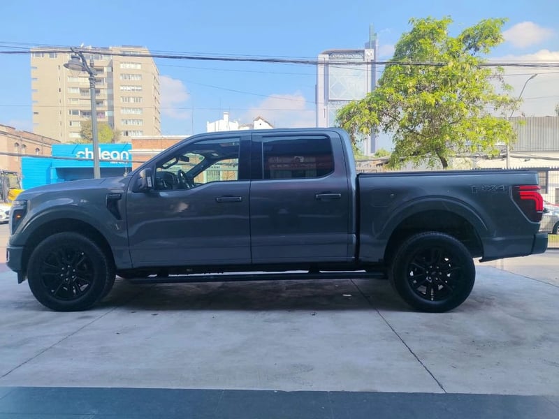 Ford F-150 Platinum 4WD AT 2026 - Imagen 7 de 16