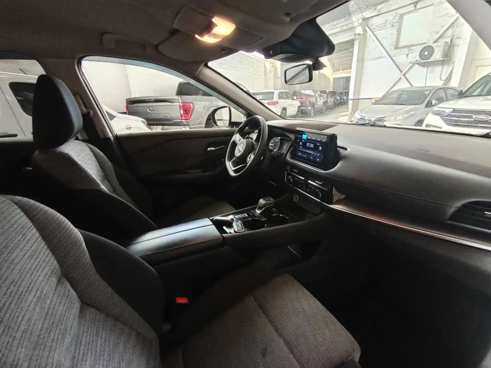 Nissan X-TRAIL 4X2 2.5 AUT 2023 - Imagen 14 de 15