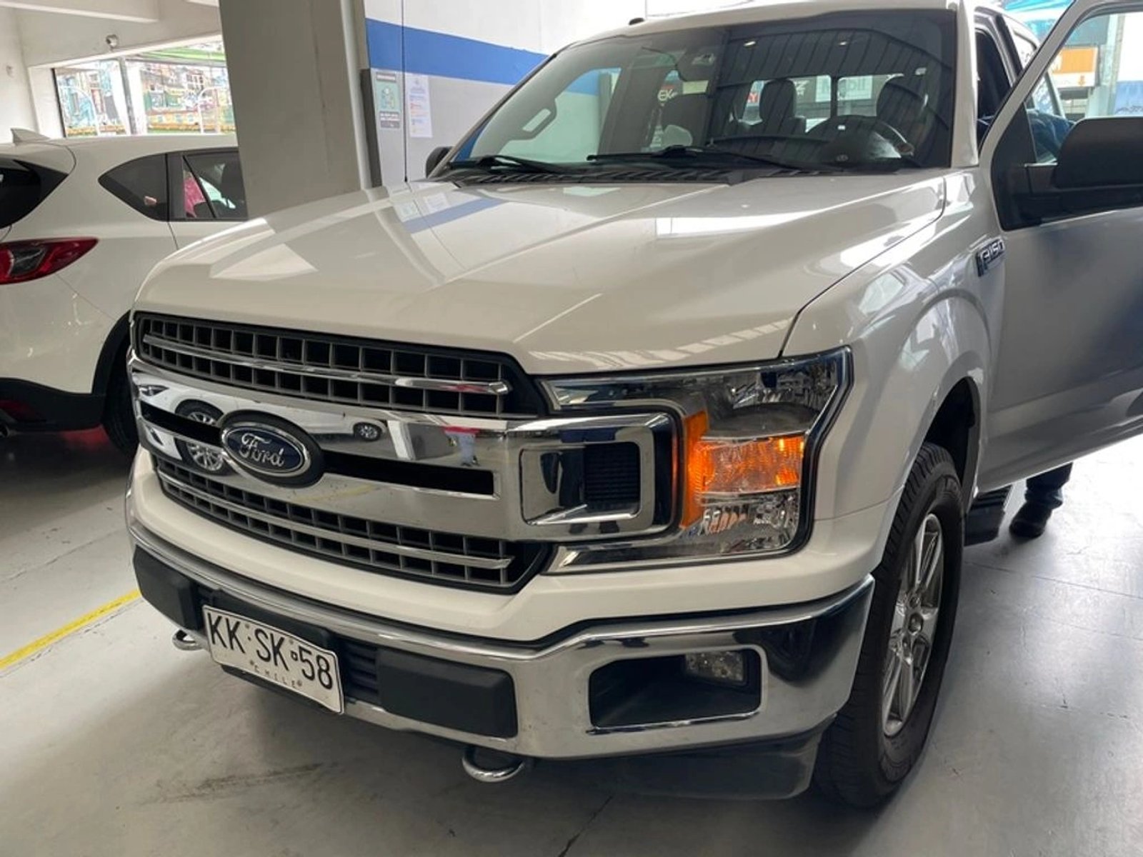 FORD F-150 XLT 4X4 5.0 AUT 2018 - Imagen 6 de 10