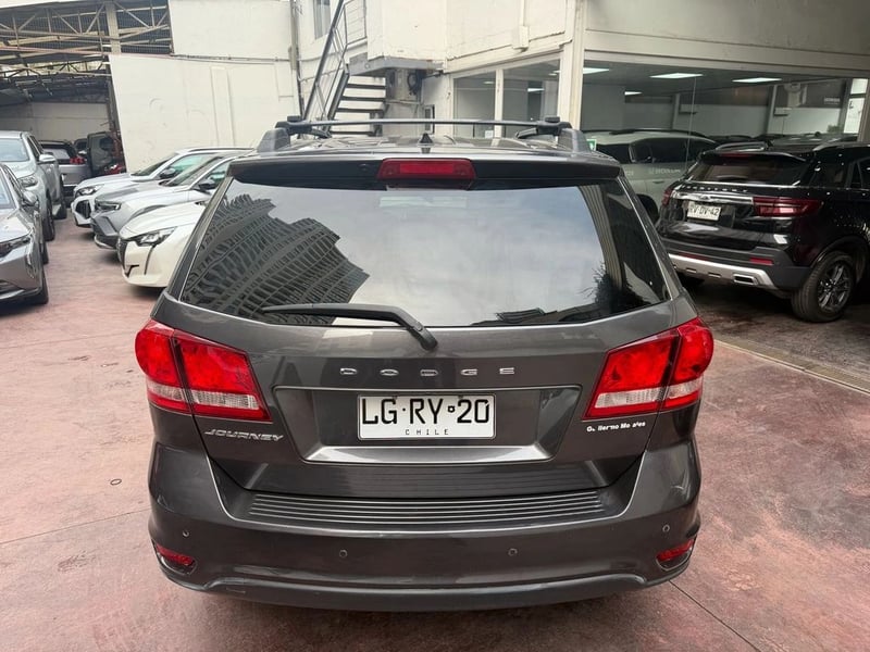 Dodge JOURNEY SE 2.4L AT 2019 - Imagen 5 de 11