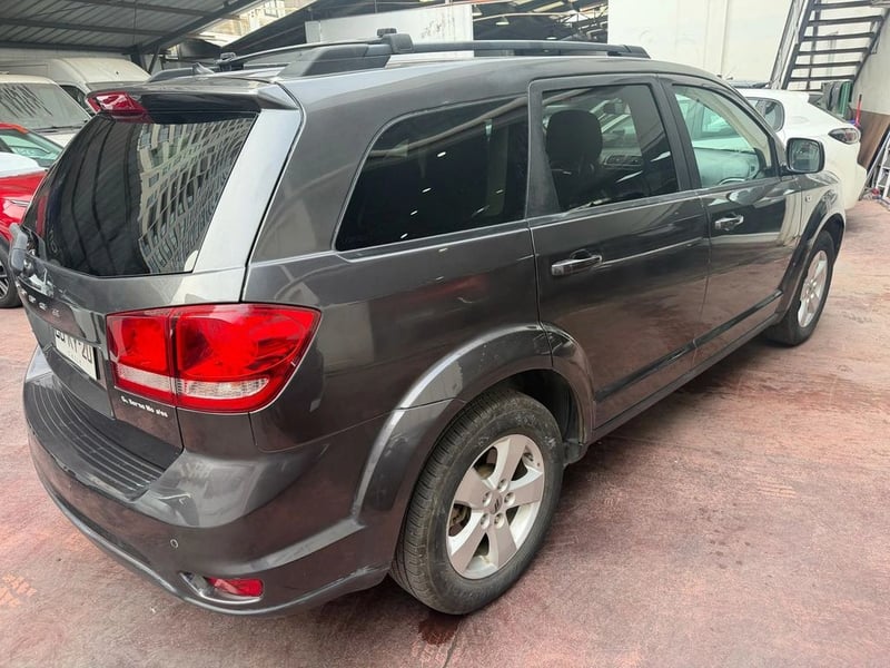 Dodge JOURNEY SE 2.4L AT 2019 - Imagen 4 de 11