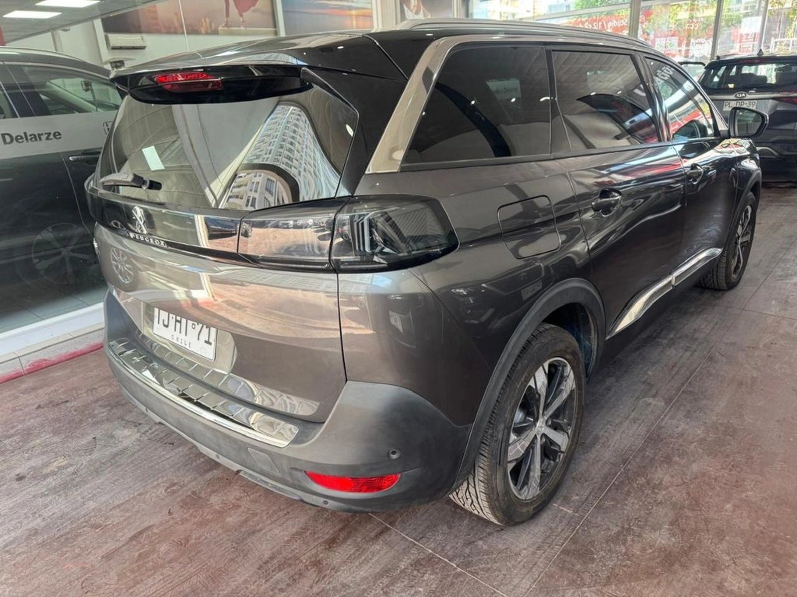 Peugeot 5008 Allure 1.6 THP 165HP EAT6 2024 - Foto 4 de 12