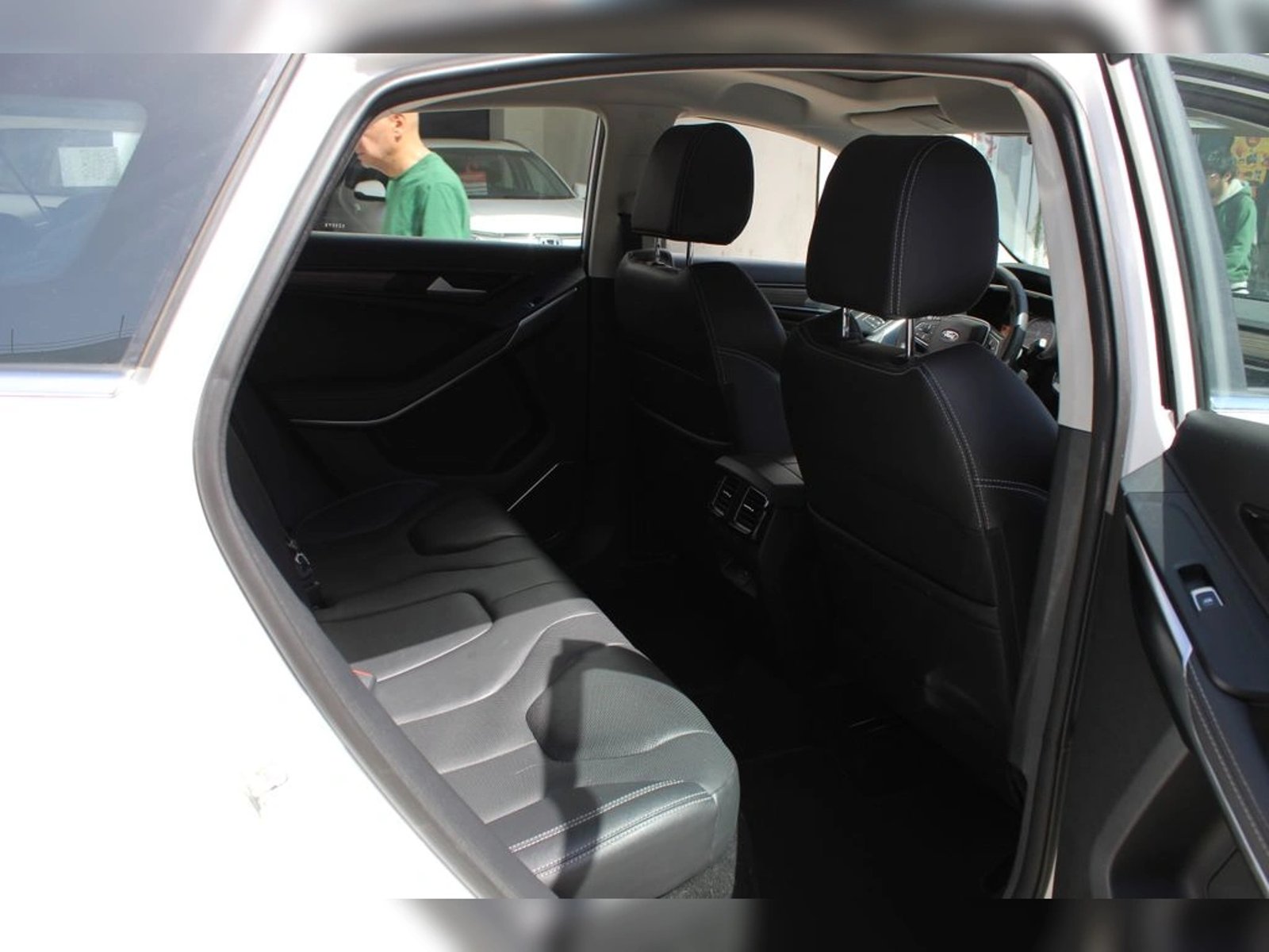 FORD TERRITORY Titanium 1.5L AT 2024 - Imagen 6 de 16