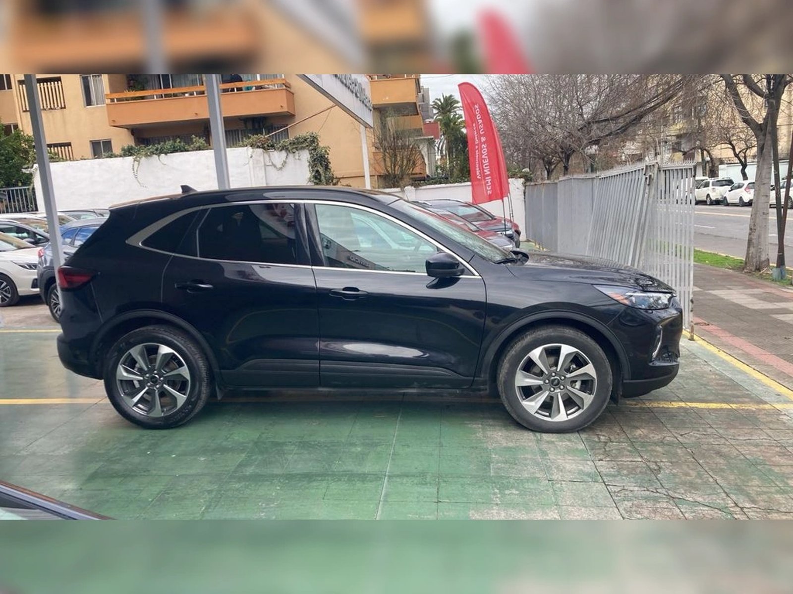 Ford ESCAPE 4X4 2.0 AUT 2024 - Imagen 3 de 11