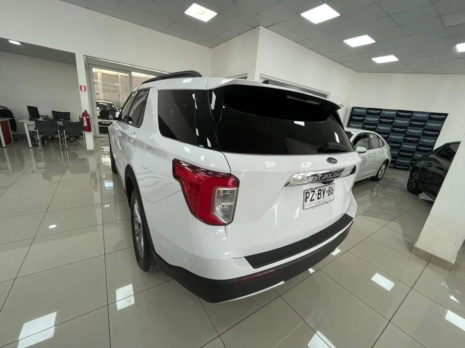 Ford EXPLORER 2.3 XLT ECOBOOST 4X2 AT 5P 2021 - Foto 4 de 9