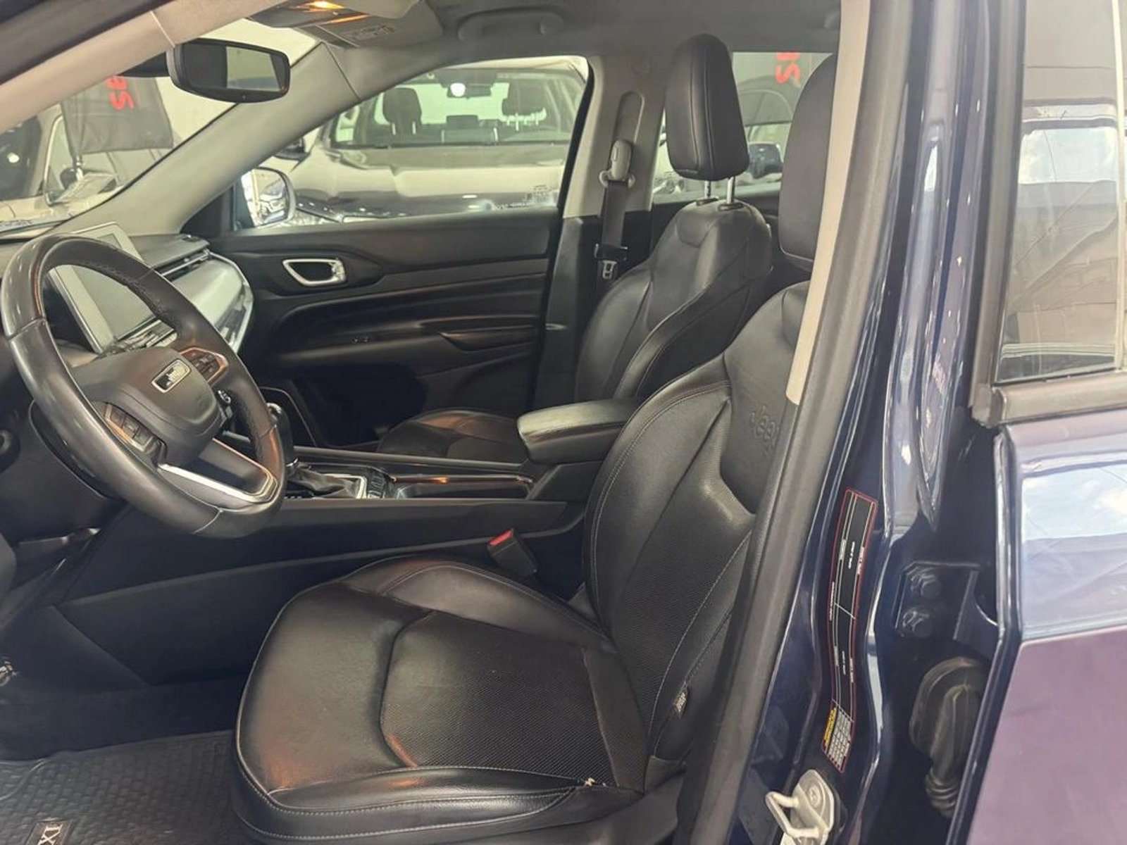 JEEP COMPASS Longitud 1.3 2023 - Imagen 8 de 13