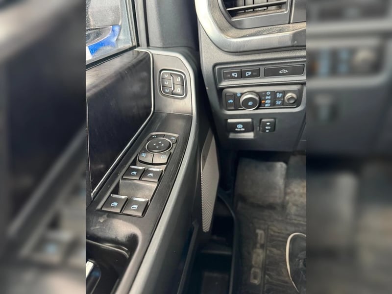 Ford F-150 5.0 LARIAT LUXURY CC DOB. CAB. 4X4 AT 4P 2023 - Imagen 12 de 15