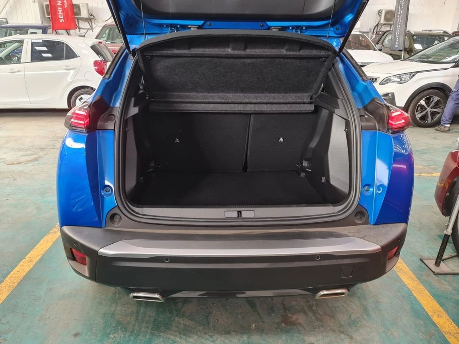 PEUGEOT 2008 MCA Active Puretech 130 2025 - Imagen 6 de 19