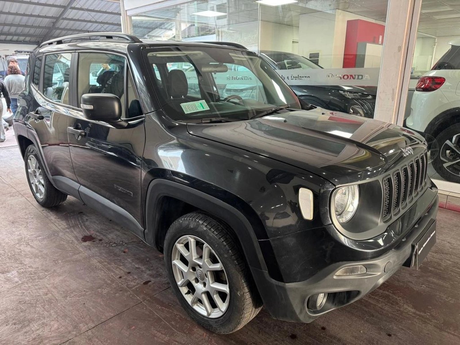 Jeep RENEGADE SPORT 1.8 2022 - Foto 3 de 15