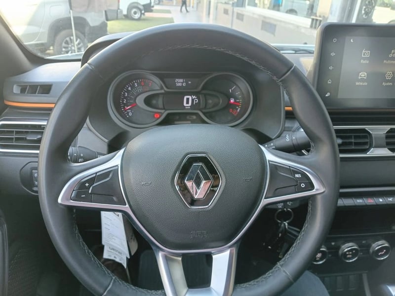 Renault Oroch 1.3 INTENS OUTSIDER DOB. CAB. 4X2 AT 4P 2023 - Imagen 11 de 14