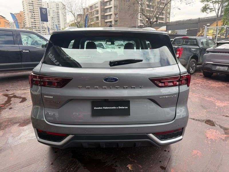 Ford TERRITORY Titanium 1.5L AT 2025 - Imagen 5 de 13