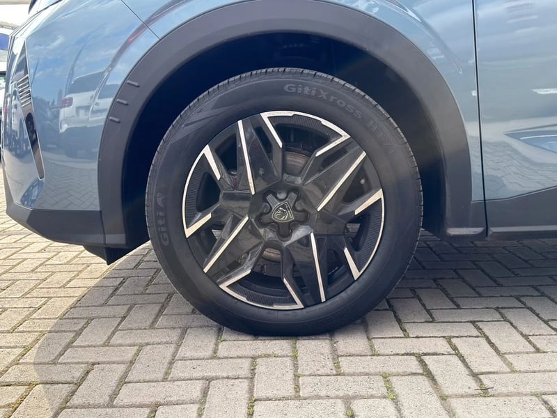 Peugeot 3008 P64 ALLURE MHEV 136 EDCT6 2026 - Imagen 9 de 19