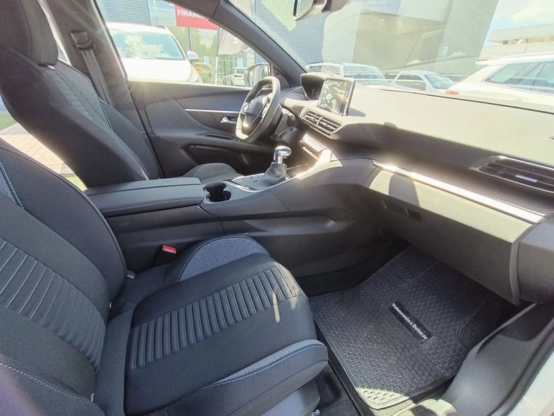 Peugeot 3008 Active Pack Puretech 130 2026 - Imagen 12 de 18