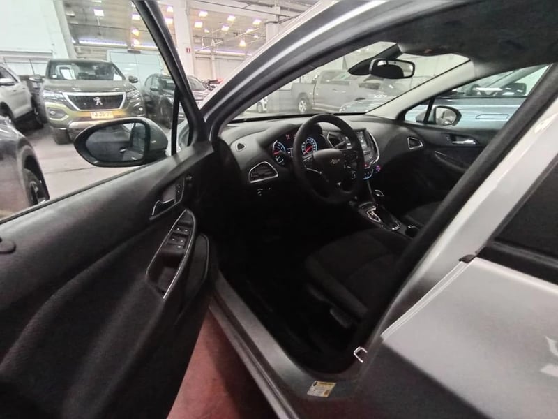 Chevrolet CRUZE 1.8 LS 2017 - Imagen 9 de 14