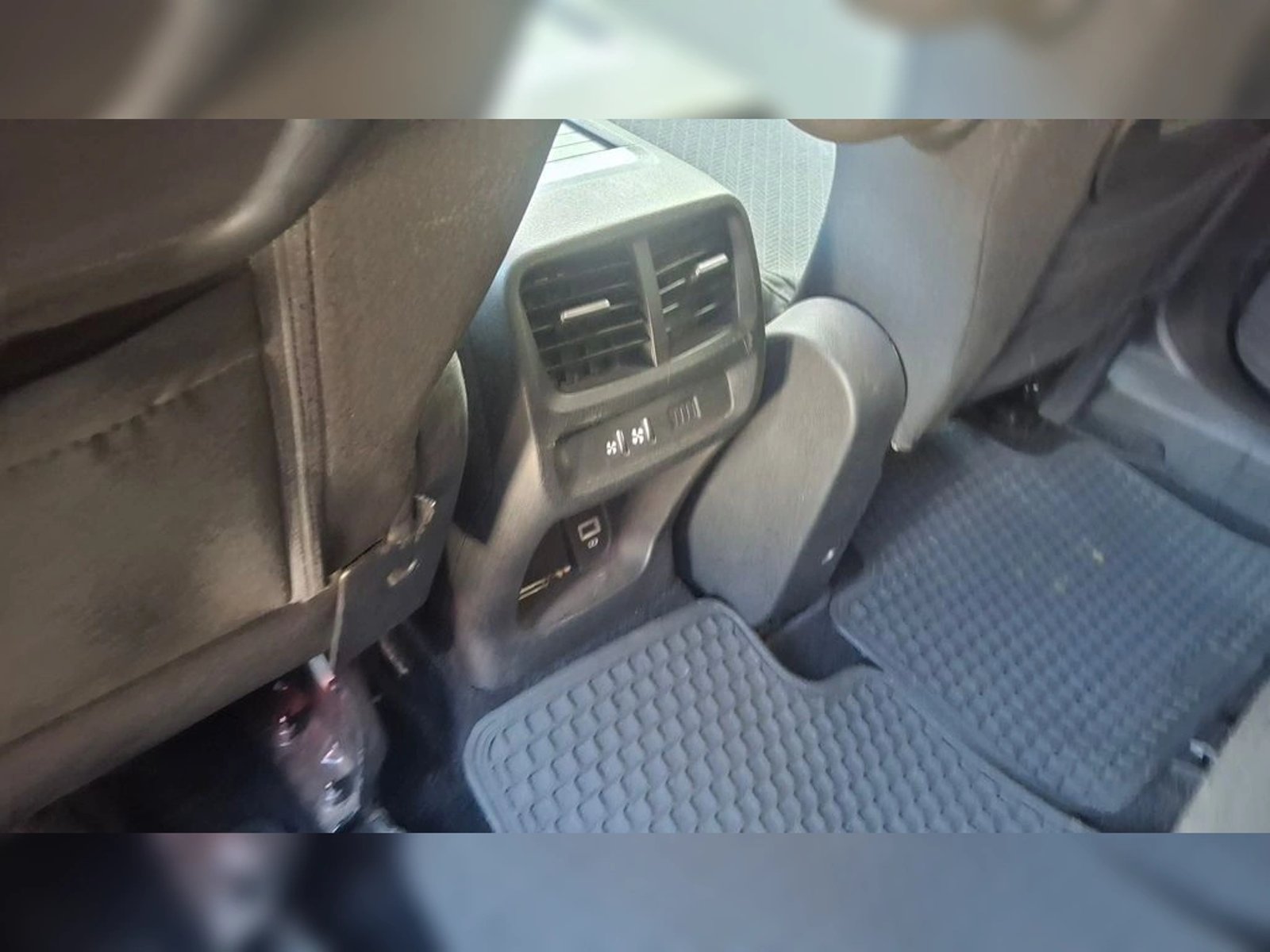PEUGEOT RIFTER Allure Puretech 130 EAT8 2022 - Imagen 9 de 17