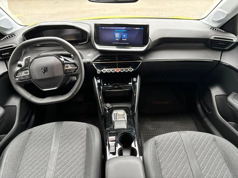 Peugeot 208 MCA ALLURE MHEV 136 EDCT6 PRS 2026 - Imagen 7 de 9