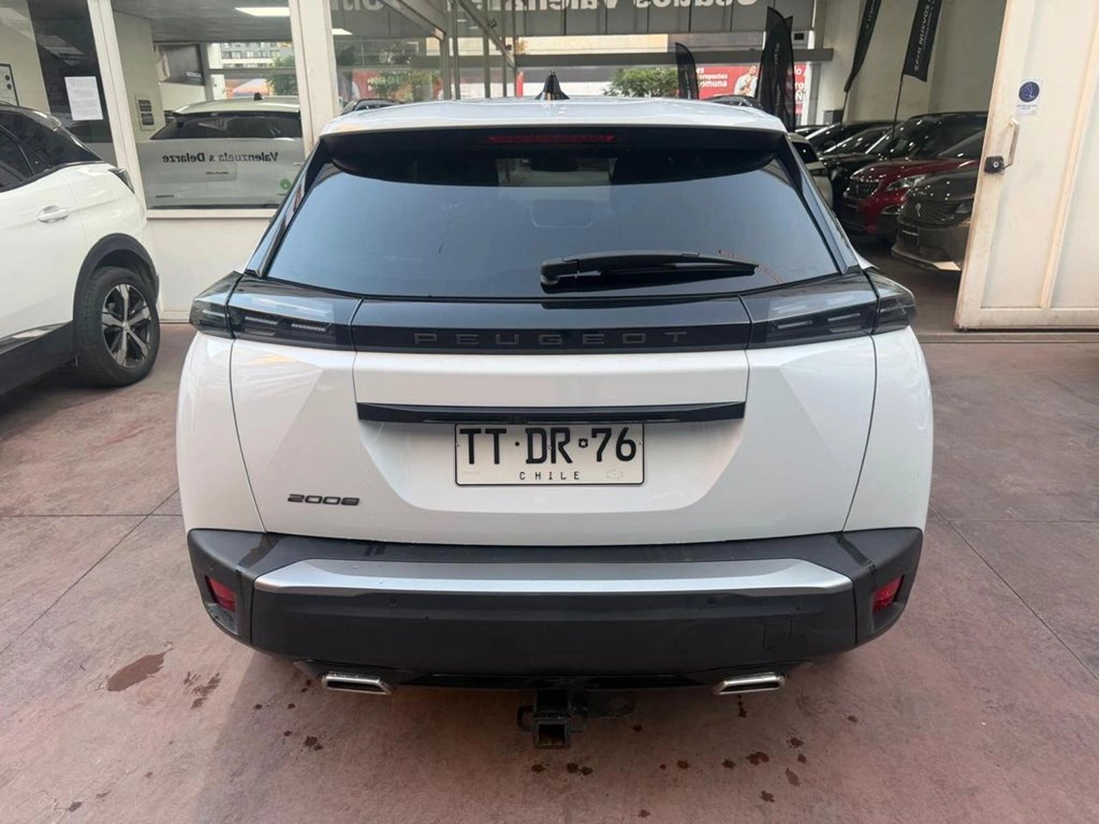 Peugeot 2008 ALLURE 130 1.2 AUT 2025 - Foto 5 de 13