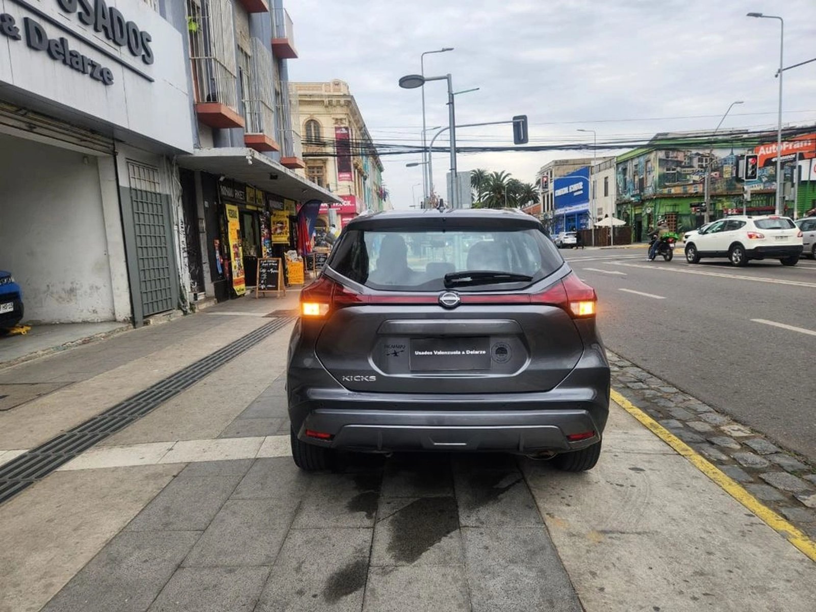 NISSAN KICKS SENSE 1.6 MT 2023 - Imagen 6 de 11