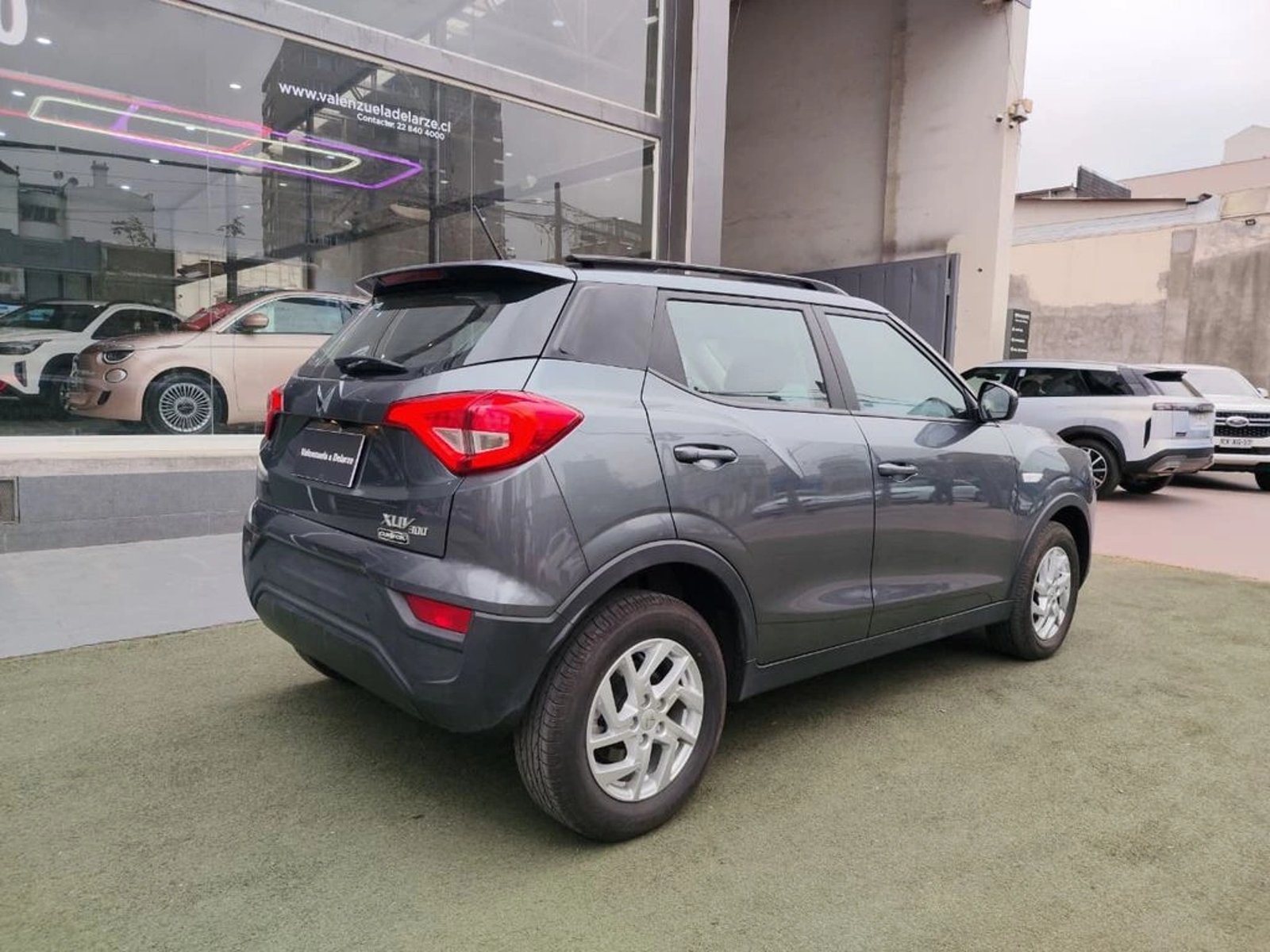 Mahindra XUV 300 1.2 2025 - Imagen 4 de 15