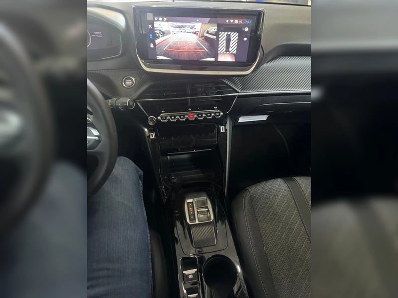 Peugeot 208 ALLURE 2025 - Imagen 12 de 12