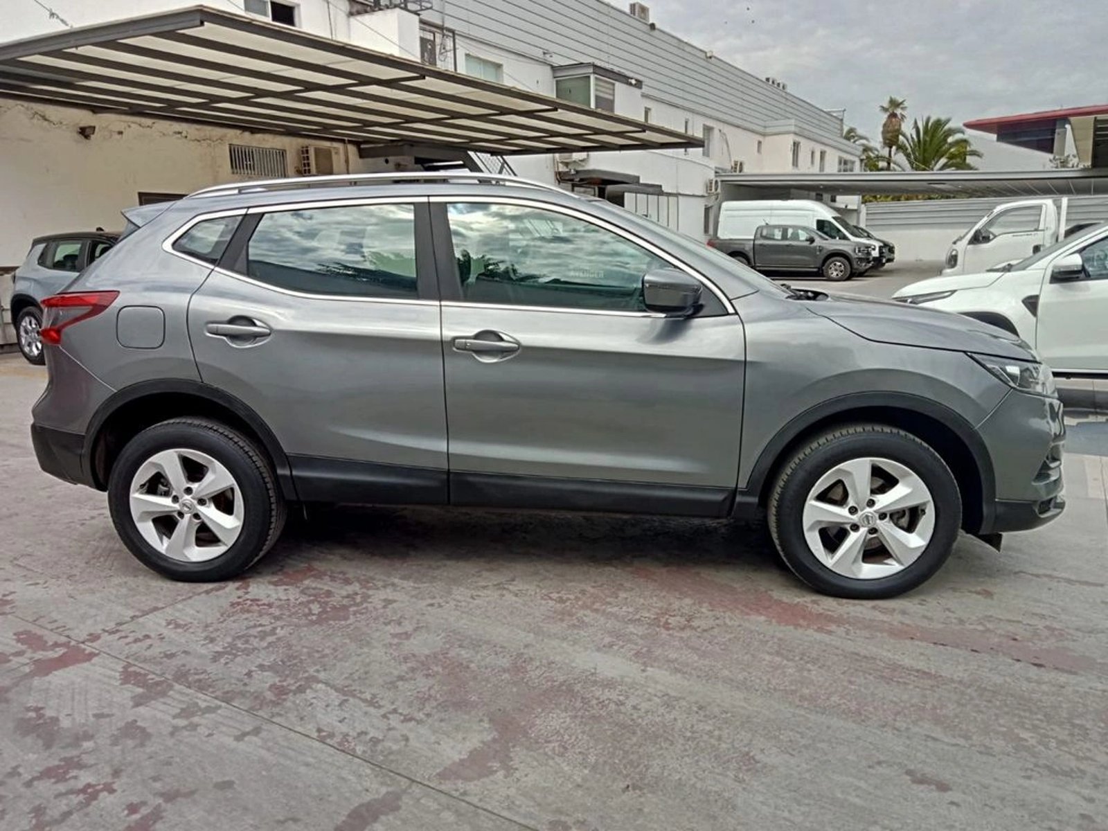 Nissan QASHQAI SENSE 2.0 2021 - Foto 4 de 14