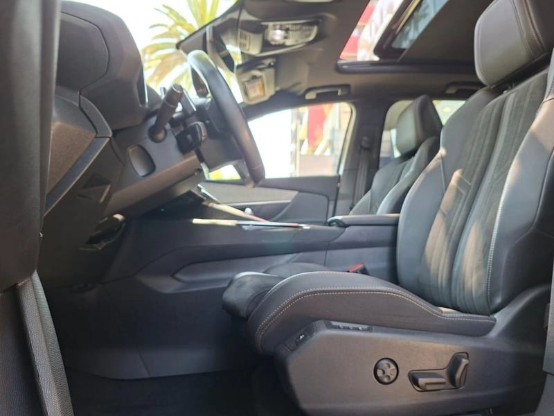 Peugeot 3008 ALLURE BLUEHDI 1.5 AT 2023 - Imagen 9 de 15