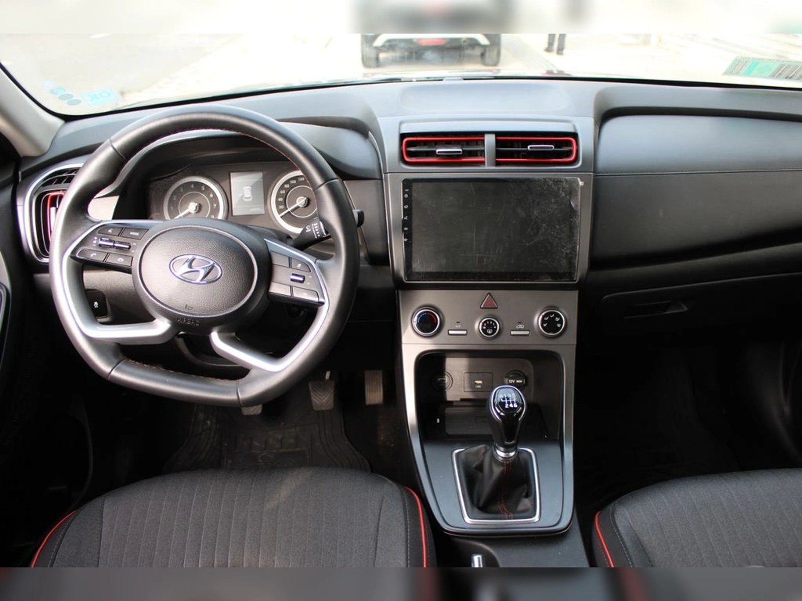 HYUNDAI CRETA SU2I 1.5 2023 - Imagen 10 de 17