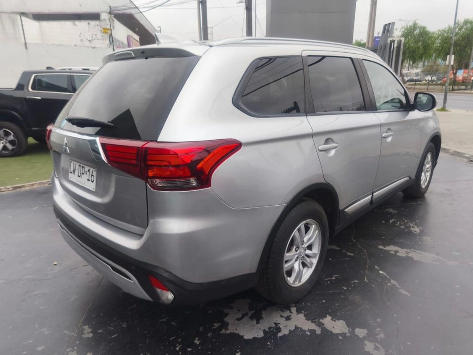 MITSUBISHI OUTLANDER GLX 2020 - Imagen 6 de 16