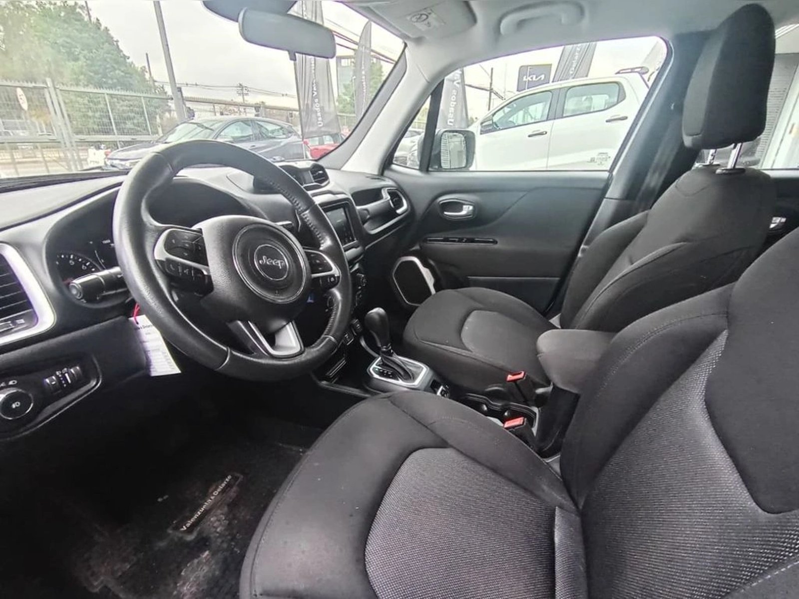 Jeep RENEGADE SPORT LX 2022 - Imagen 8 de 12