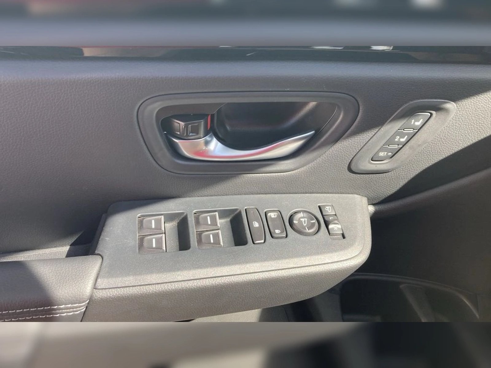 HONDA PILOT TOURING 4X4 3.5 AUT 2025 - Imagen 9 de 11