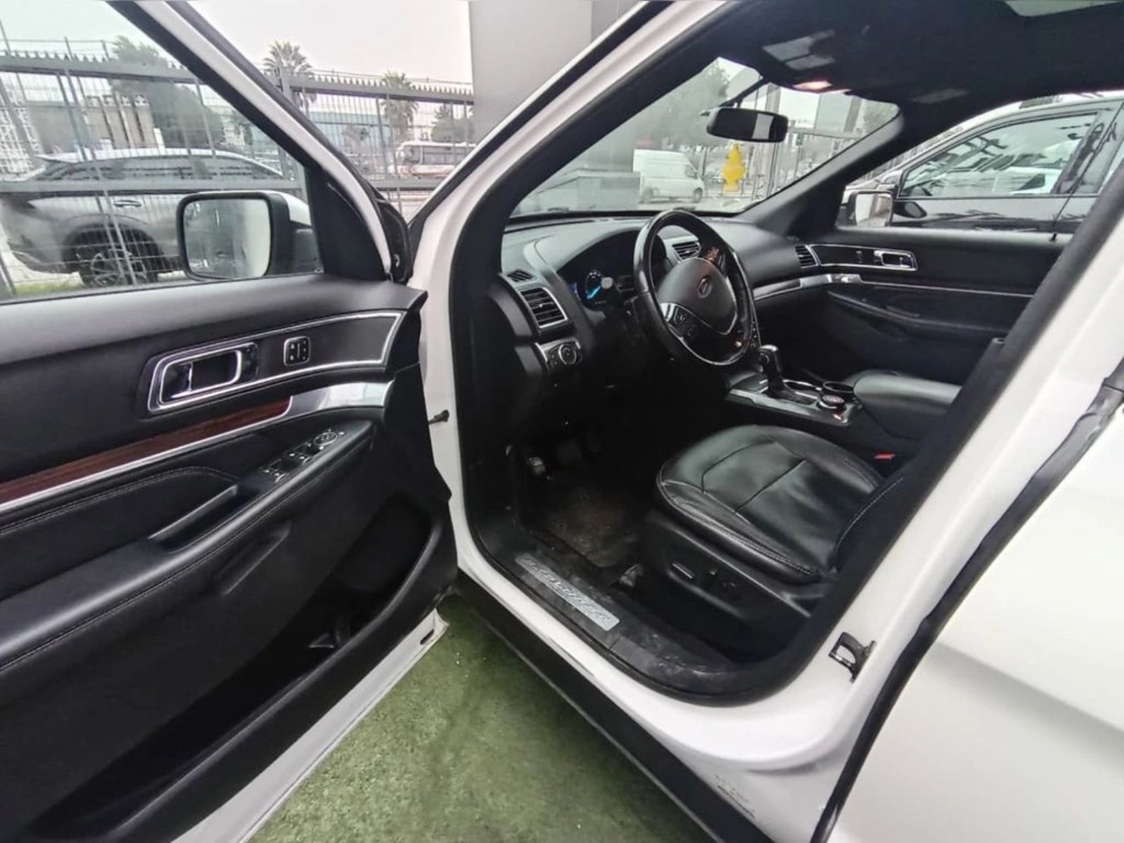 Ford EXPLORER Limited Ecoboost 2.3L 4x4 2020 - Imagen 8 de 14