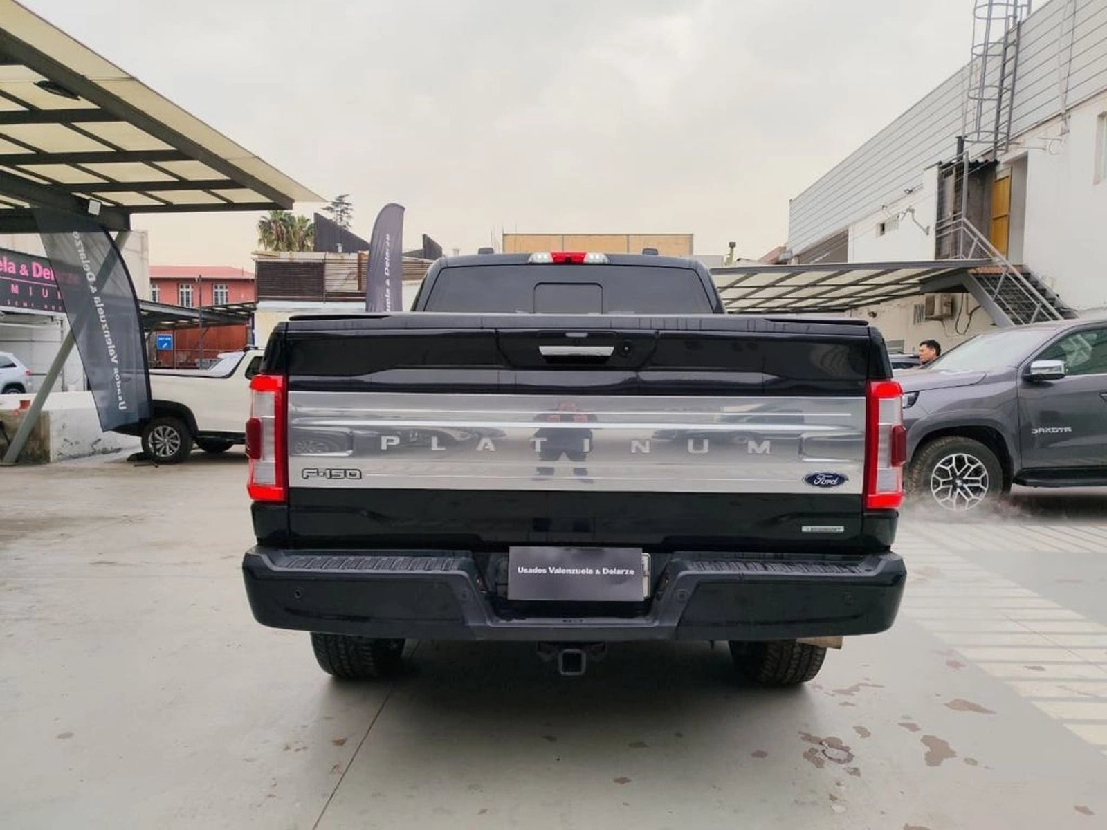 Ford F-150 Platinum 4WD AT 2023 - Imagen 6 de 17
