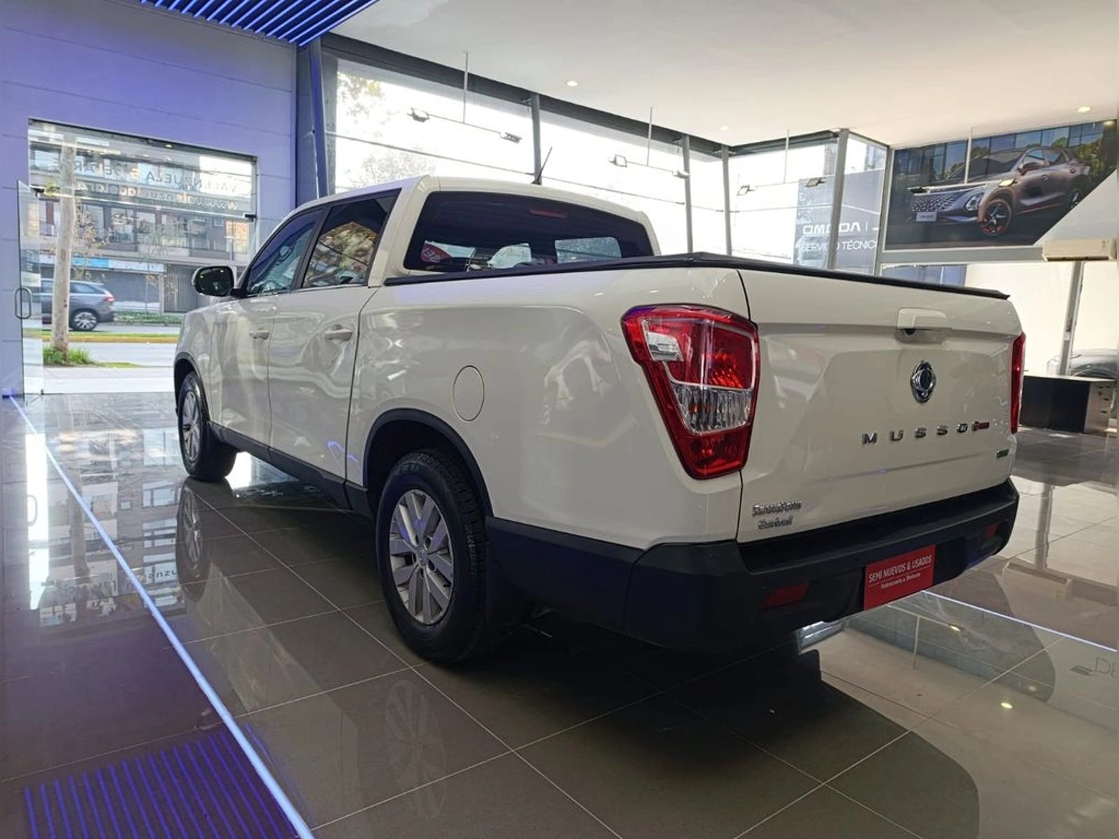 SsangYong GRAND MUSSO 2.2 4X2 MT FULL-QL612 2024 - Foto 3 de 20