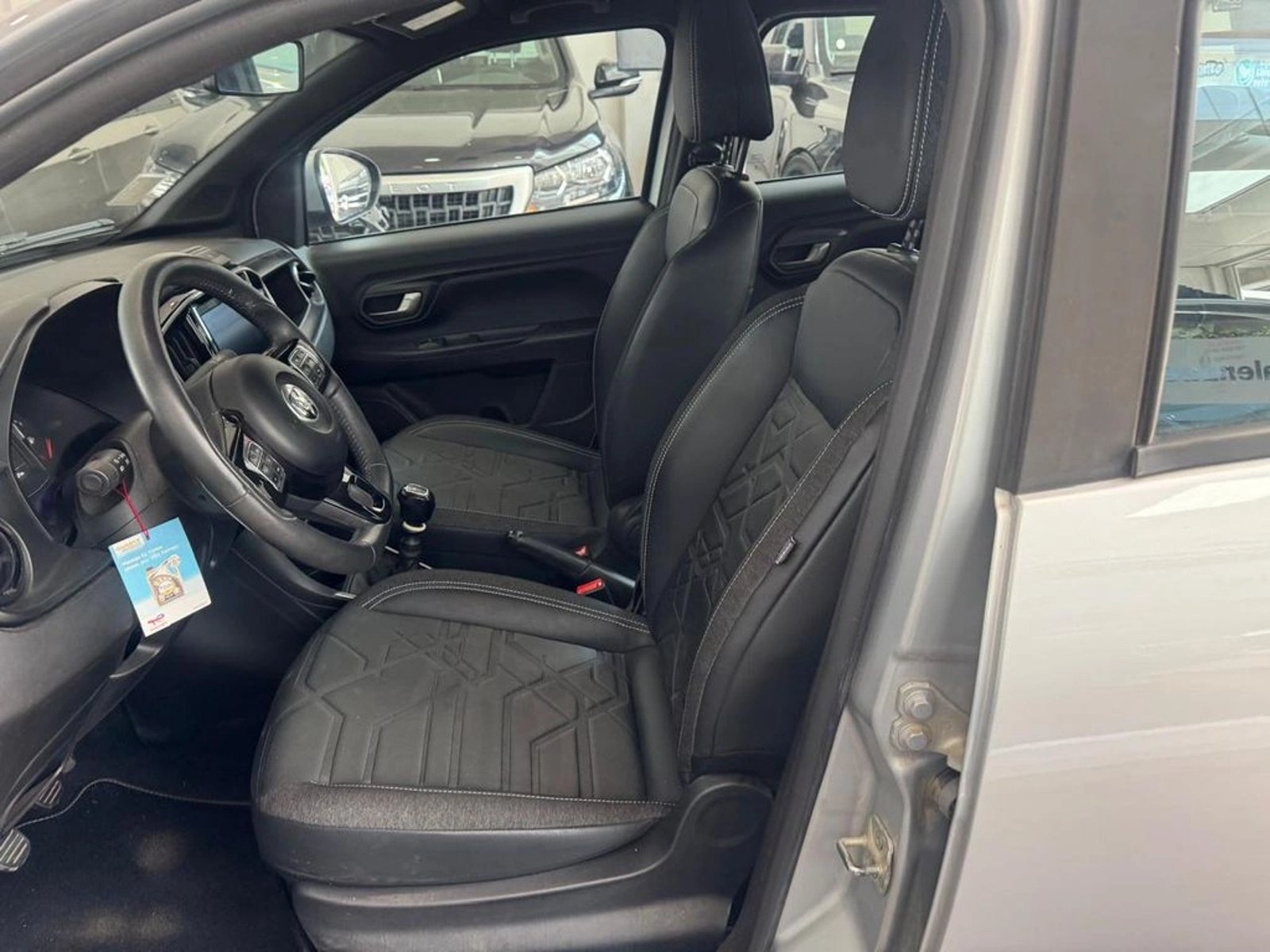RAM 700 LARAMIE CD 1.3 2023 - Imagen 7 de 15