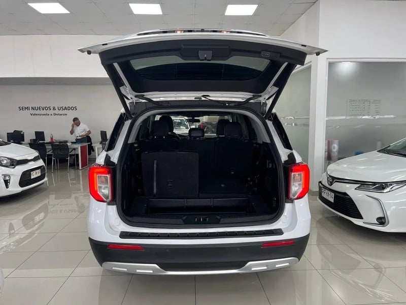 Ford EXPLORER 2.3 XLT ECOBOOST 4X2 AT 5P 2021 - Imagen 7 de 9
