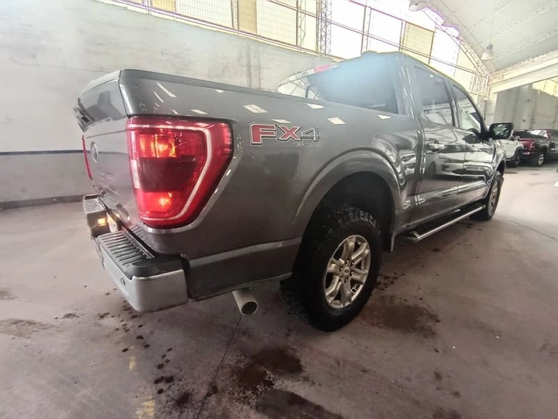 Ford F-150 XLT 4X4 5.0 AUT 2023 - Imagen 5 de 12