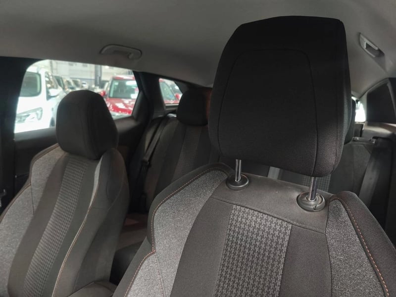Peugeot 3008 PURETECH 1.2L 2022 - Imagen 14 de 14