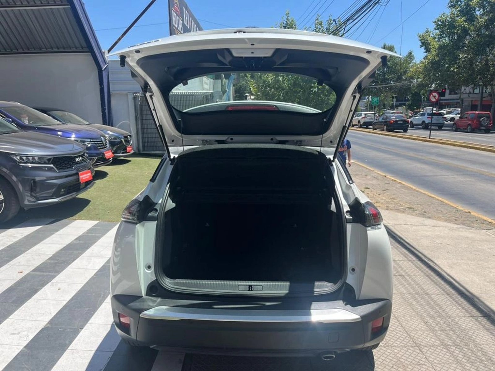 PEUGEOT 2008 Active Pack 2022 - Imagen 9 de 20