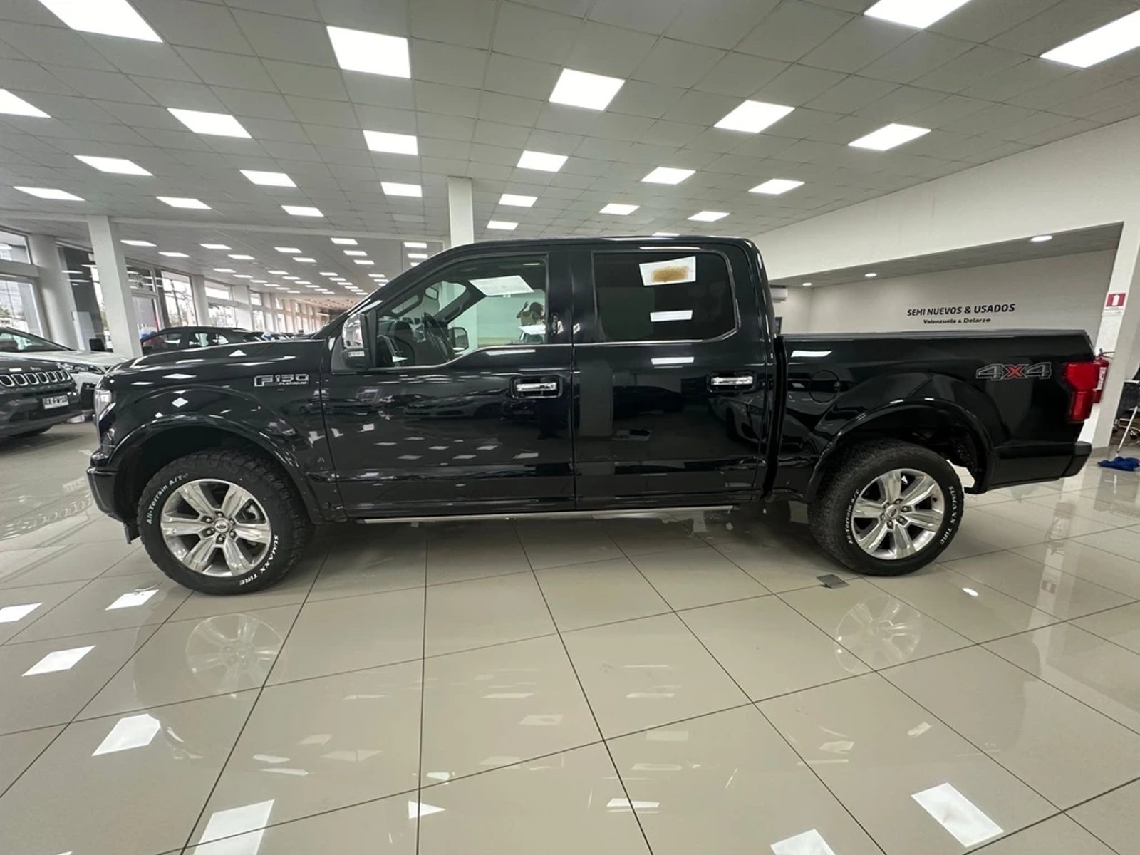 Ford F-150 3.5 PLATINUM 4X4 CC DOB. CAB. AT 4P 2021 - Foto 3 de 16