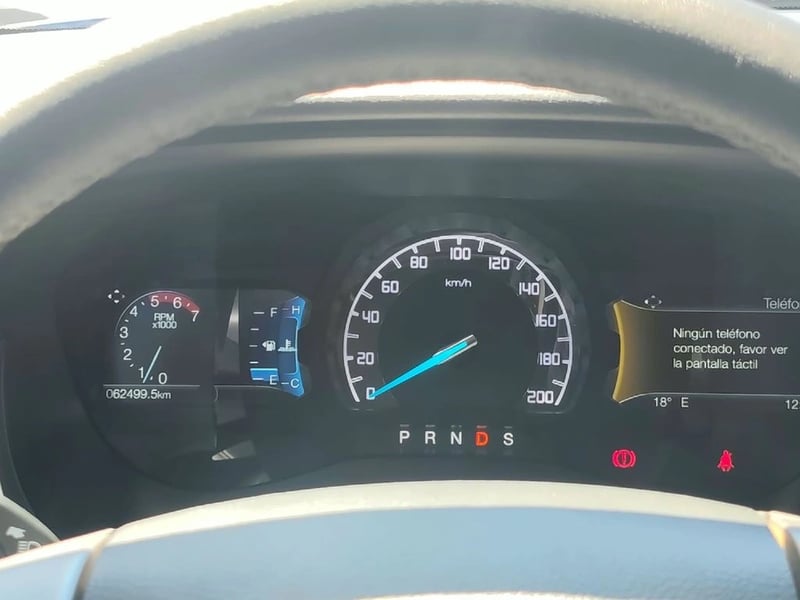 Ford RANGER Limited 4x4 3.2L 2023 - Imagen 15 de 16