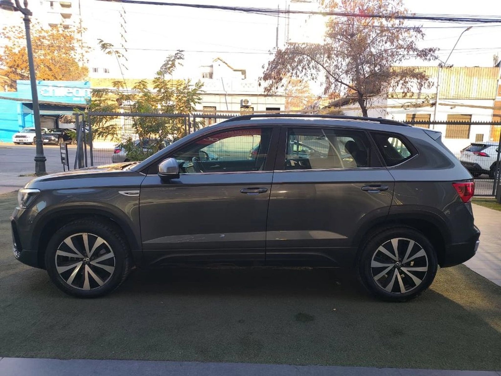 Volkswagen TAOS TSI 4X2 1.4 AUT 2025 - Imagen 8 de 17