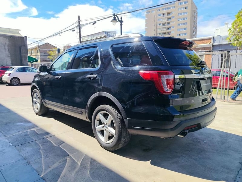 Ford EXPLORER 2.3 AT 2019 - Imagen 8 de 16
