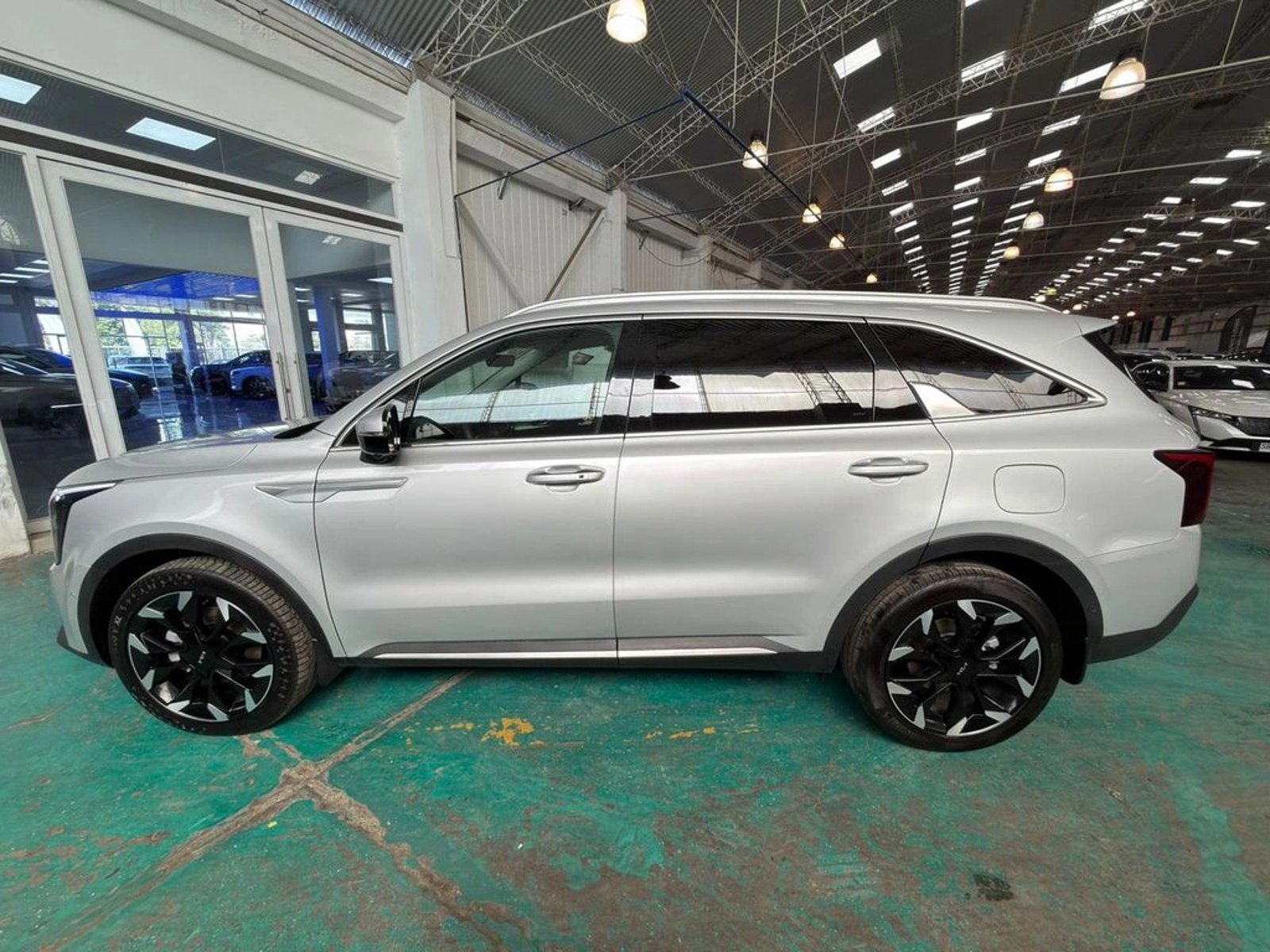 Kia SORENTO EX 3.5L GSL 8AT AWD FULL    (2360) 2026 - Foto 3 de 13