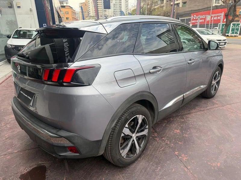 Peugeot 3008 ALLURE BLUEHDI 1.5 AT 2019 - Imagen 4 de 10